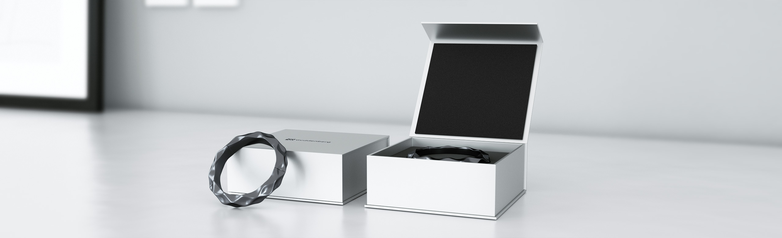 Custom luxury packaging