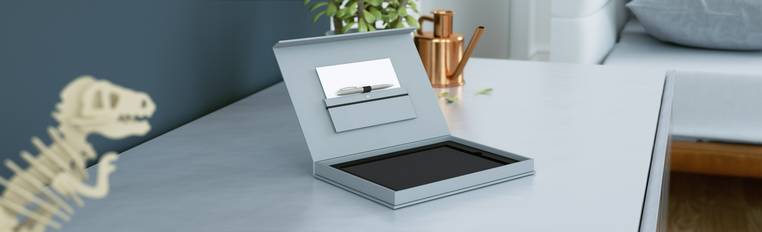 Custom luxury packaging