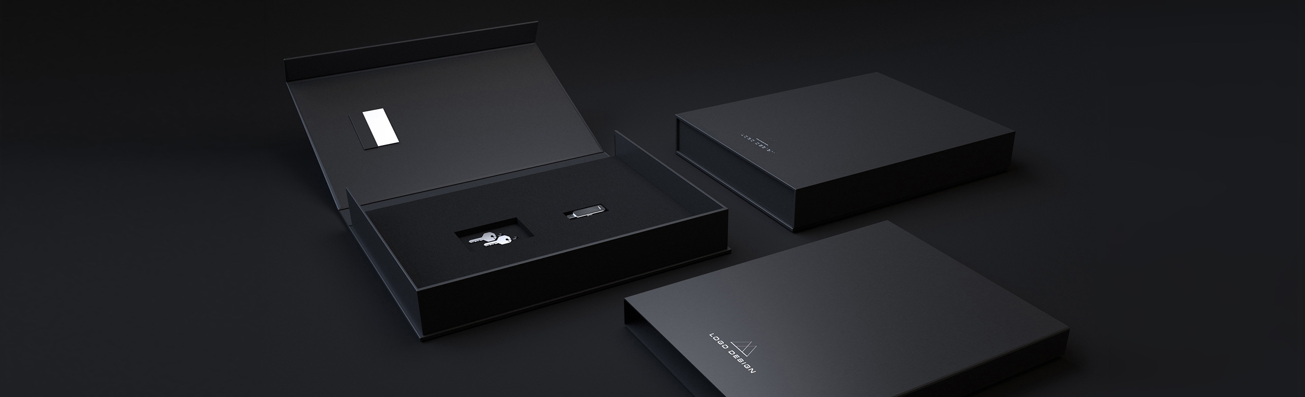 Custom luxury packaging