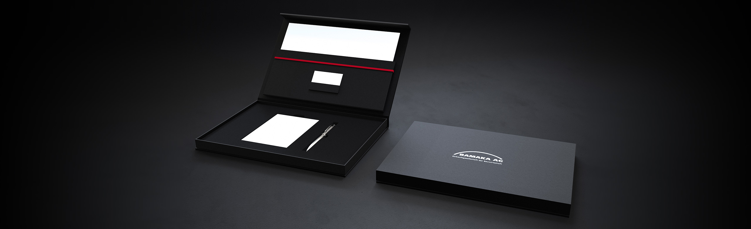 Custom luxury packaging