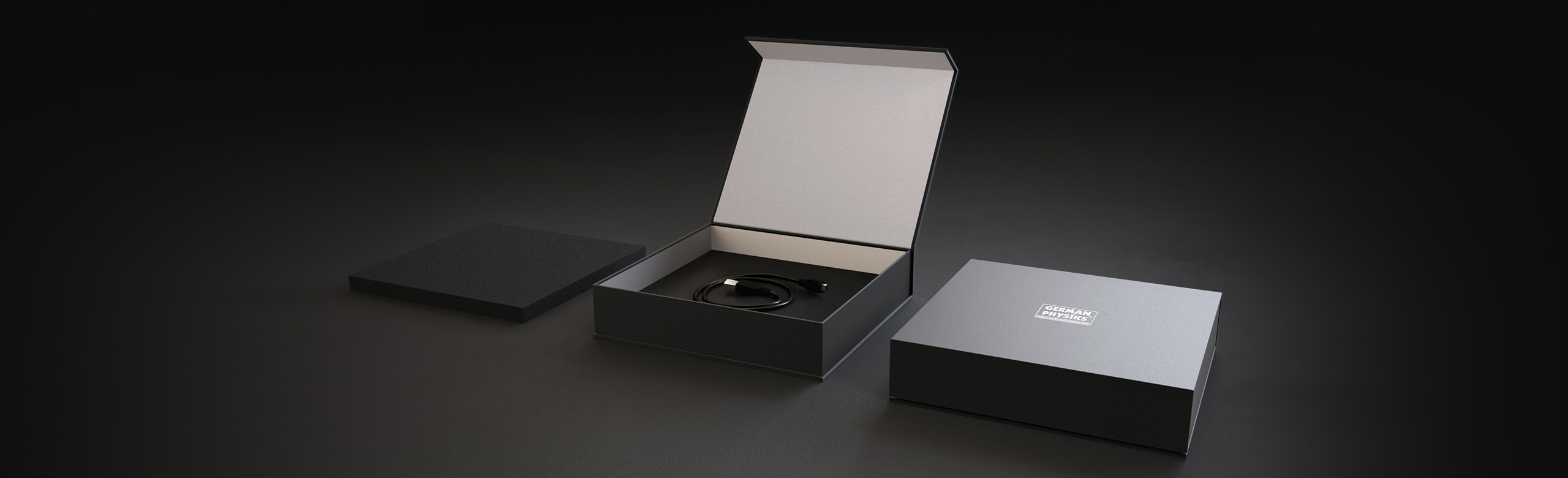 Custom luxury packaging